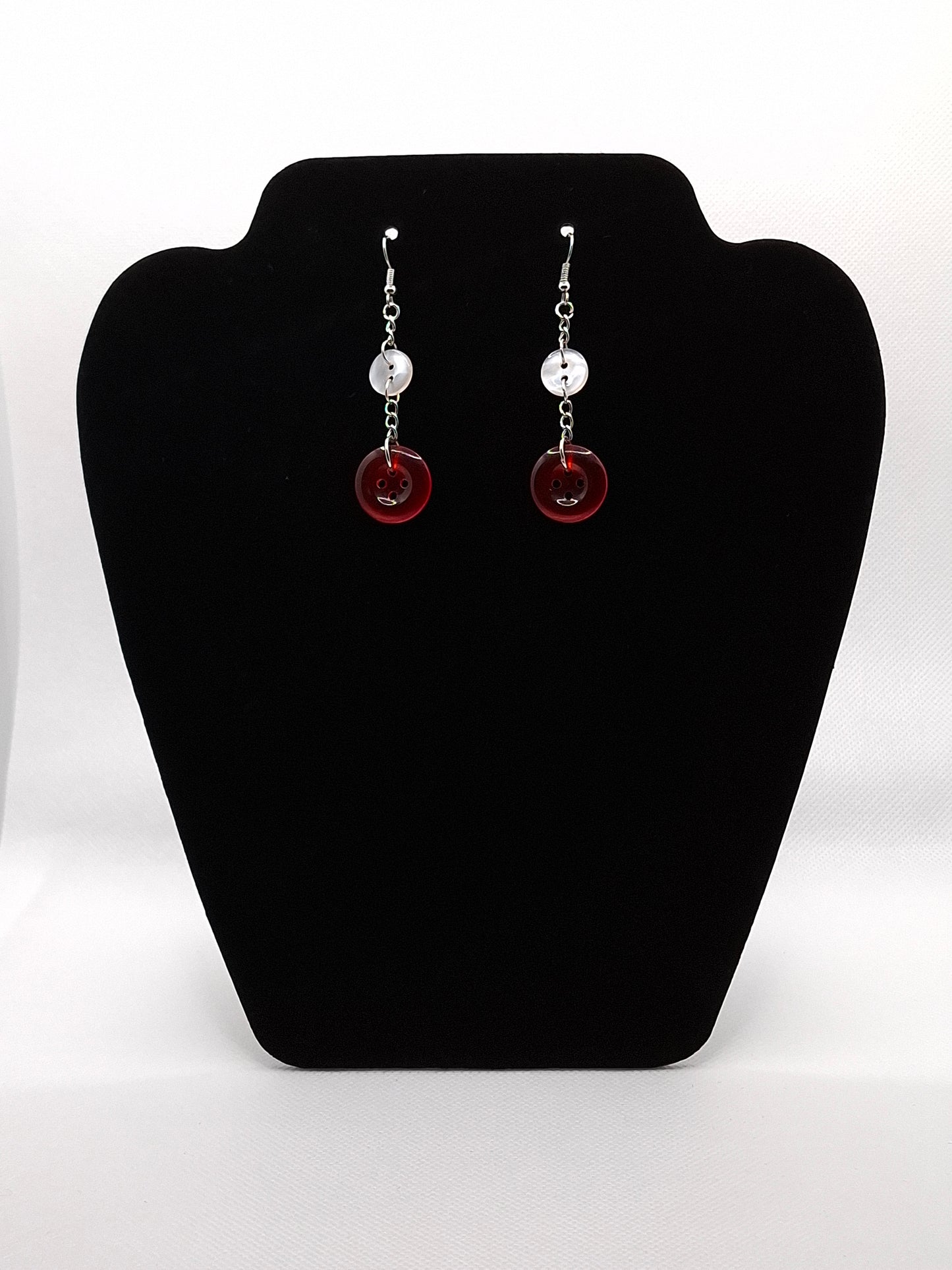 Boucles d'oreilles élégantes rouge et blanche